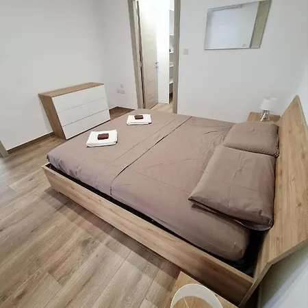 Cocktail Apartment St. Paul's Bay